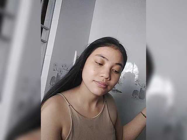 truc11's BongaCams show and profile