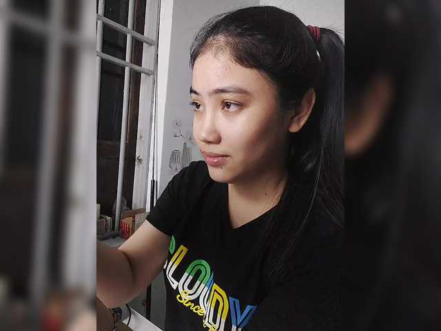 truc11's BongaCams show and profile