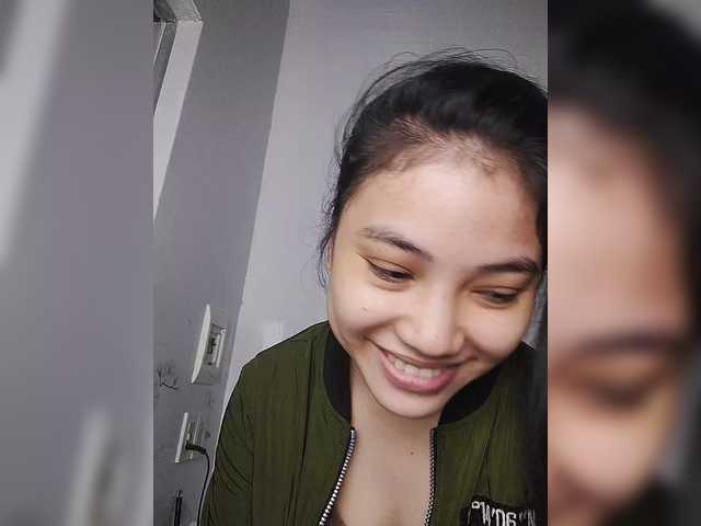 truc11's BongaCams show and profile