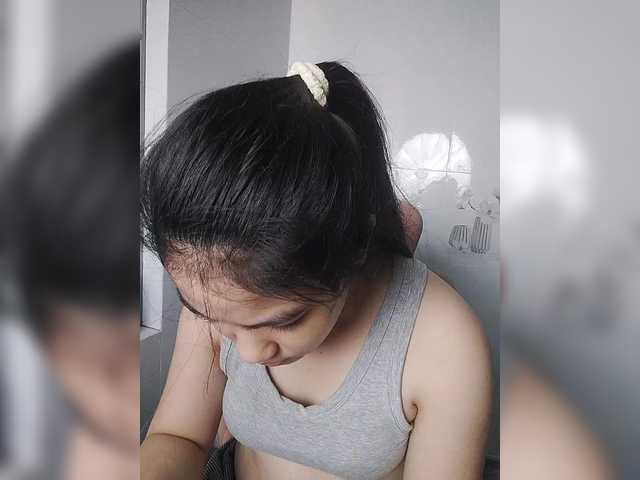 truc11's BongaCams show and profile