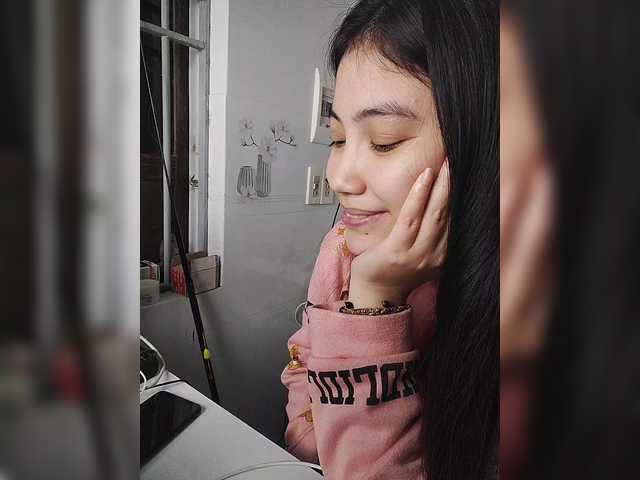 truc11's BongaCams show and profile