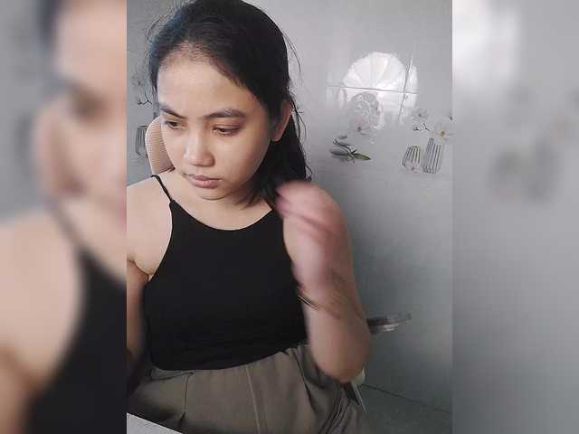 truc11's BongaCams show and profile