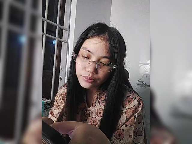 truc11's BongaCams show and profile