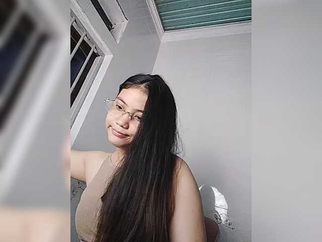 truc11's BongaCams show and profile