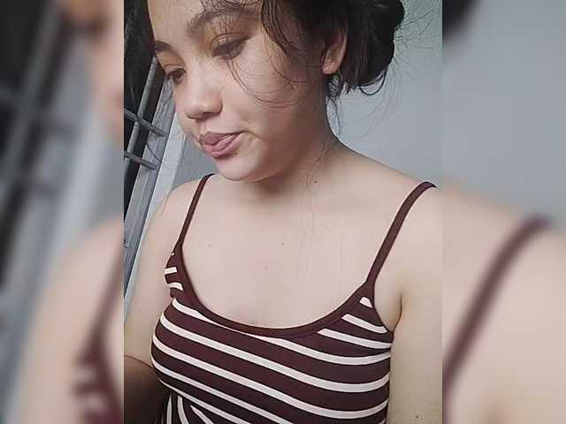 truc11's BongaCams show and profile