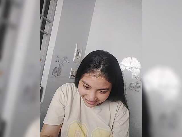 truc11's BongaCams show and profile