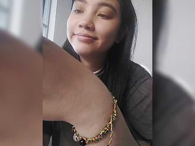 truc11's BongaCams show and profile