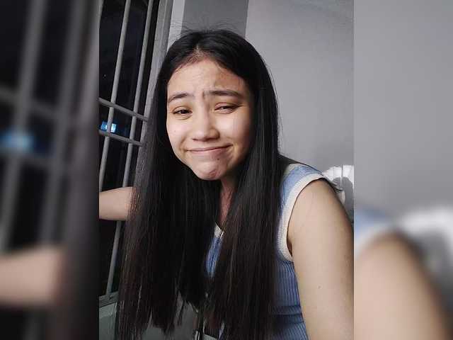 truc11's BongaCams show and profile