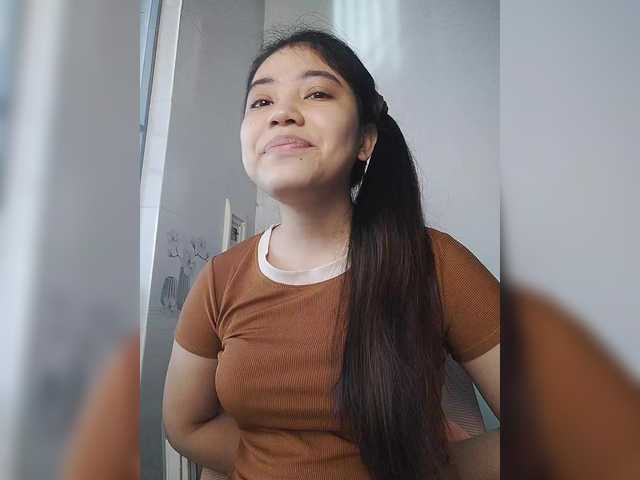 truc11's BongaCams show and profile