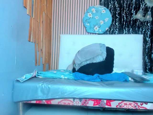 DanniWonder's BongaCams show and profile