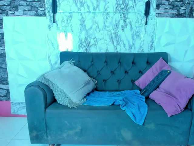 DanniWonder's BongaCams show and profile