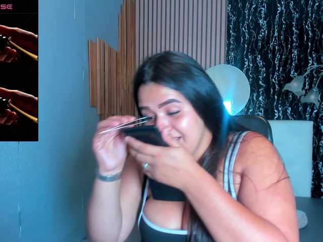 DanniWonder's BongaCams show and profile