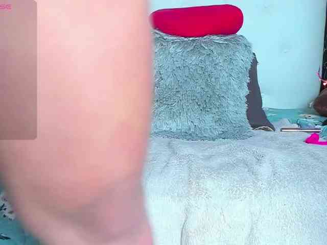 DanniWonder webcam