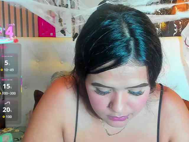 DanniWonder webcam