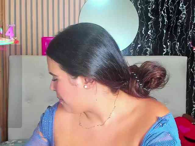 DanniWonder webcam