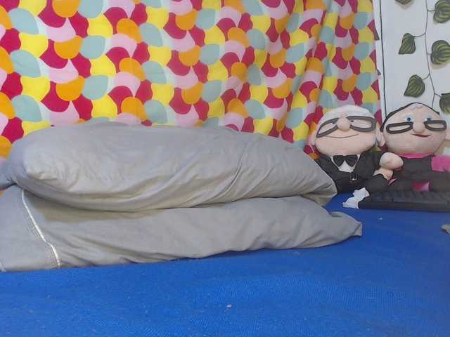 Violeta-ass-hot1's BongaCams show and profile