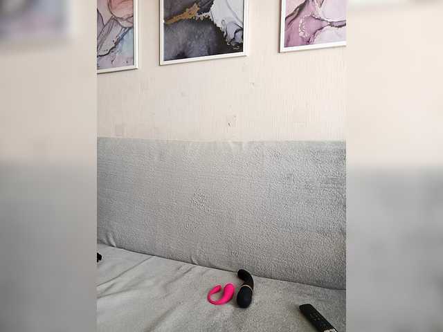 AnyaSweet18's BongaCams show and profile