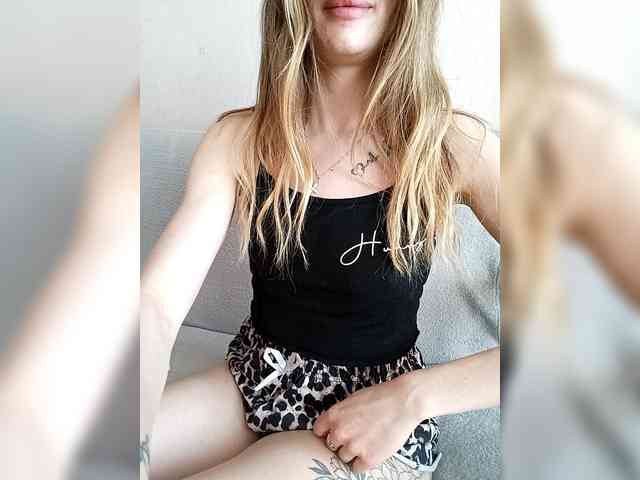 live cam to cam AnyaSweet18