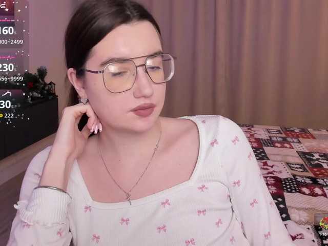 Lillian-s's BongaCams show and profile