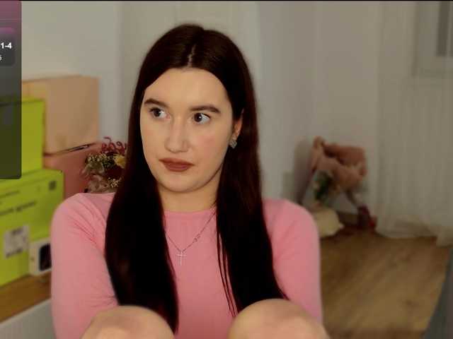 Lillian-s's BongaCams show and profile