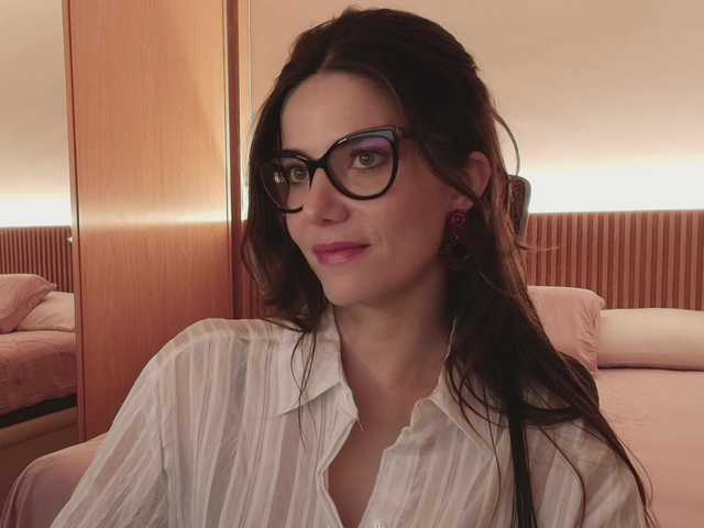 -vivilavie-'s BongaCams show and profile