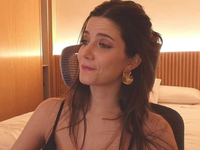 -vivilavie-'s BongaCams show and profile