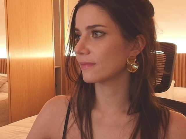 -vivilavie-'s BongaCams show and profile