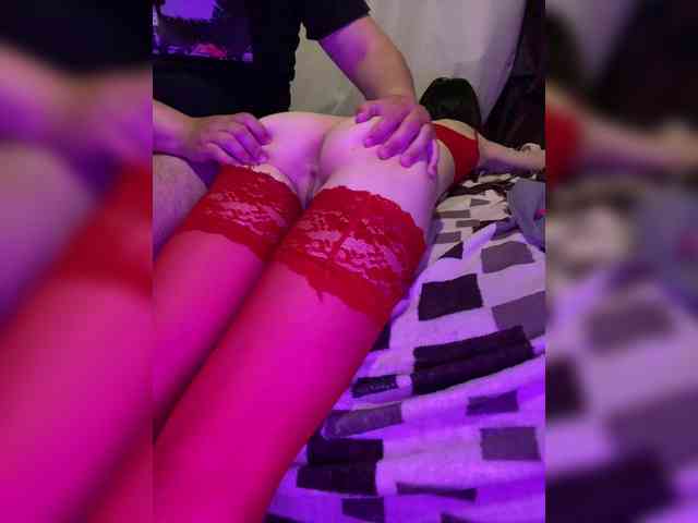 TTwoloverss webcam