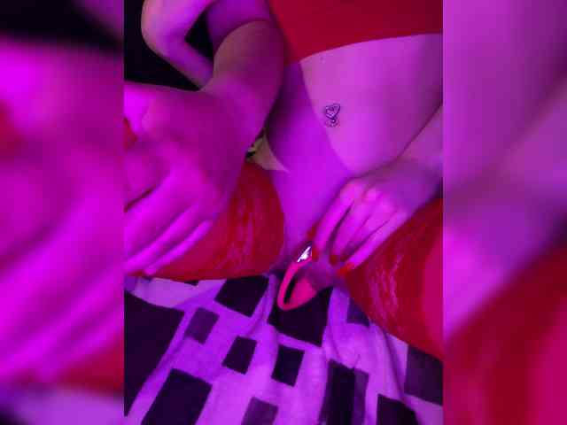 TTwoloverss webcam