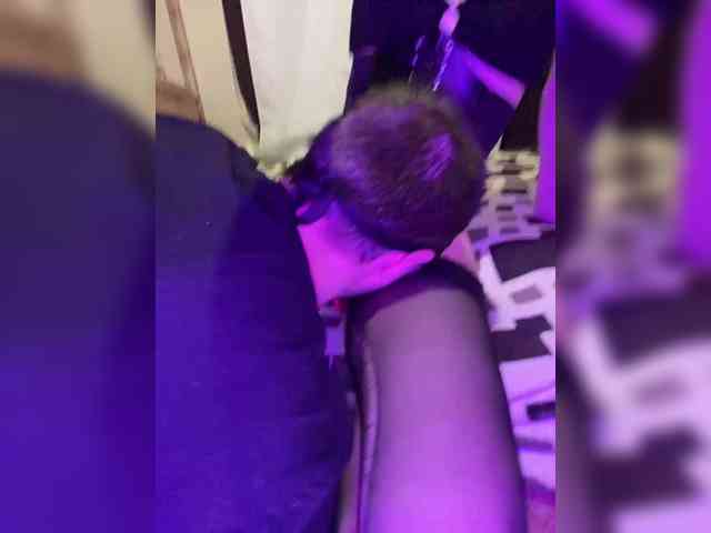 TTwoloverss webcam