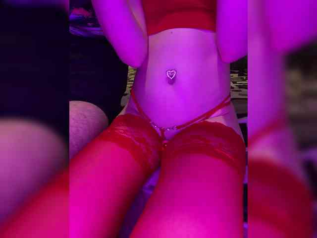 TTwoloverss webcam