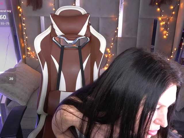 EliseVelour's BongaCams show and profile