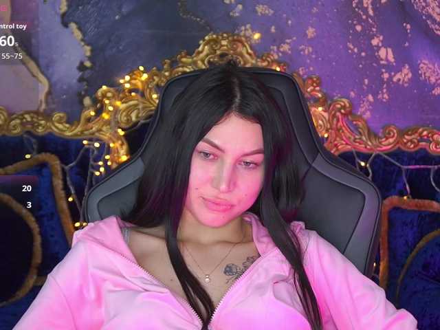 EliseVelour's BongaCams show and profile