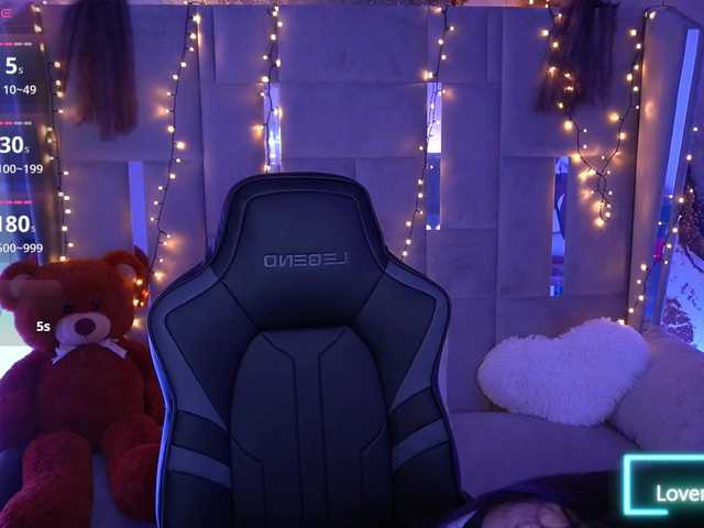 EliseVelour's BongaCams show and profile