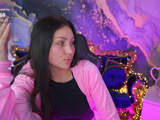 EliseVelour's BongaCams show and profile