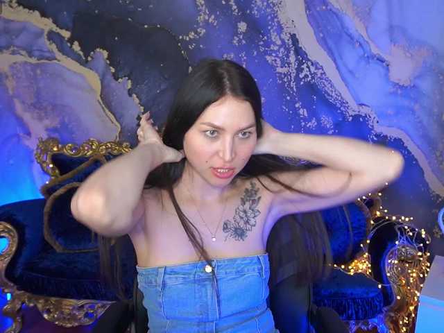EliseVelour's BongaCams show and profile