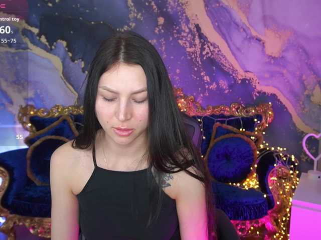 EliseVelour's BongaCams show and profile