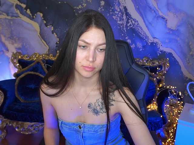 EliseVelour's BongaCams show and profile