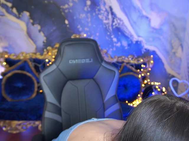 EliseVelour's BongaCams show and profile