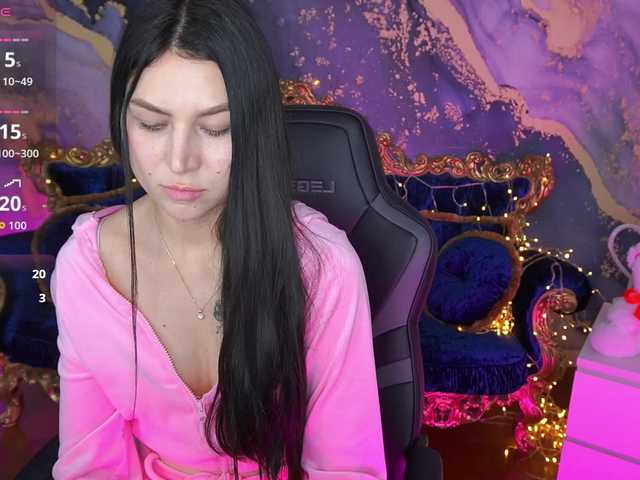 EliseVelour's BongaCams show and profile