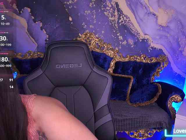 EliseVelour EliseVelour