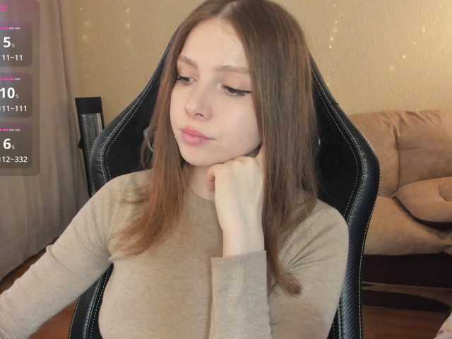 Giai's BongaCams show and profile