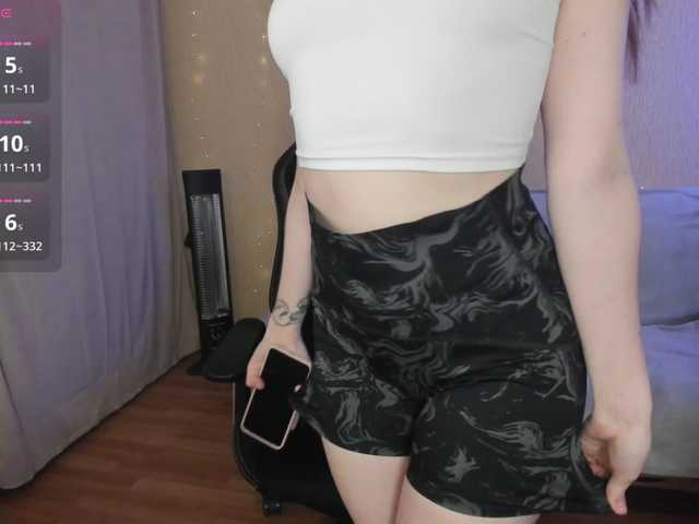 Giai's BongaCams show and profile