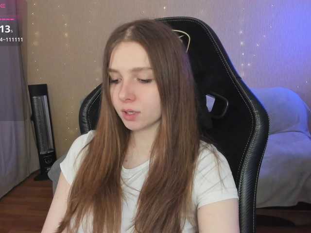 Giai's BongaCams show and profile