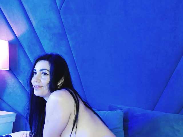 Deezylicious's BongaCams show and profile