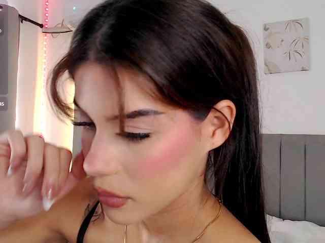 lailaatyler webcam