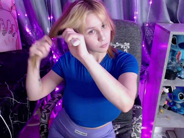 RoyAngela's BongaCams show and profile