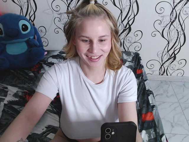 RoyAngela's BongaCams show and profile