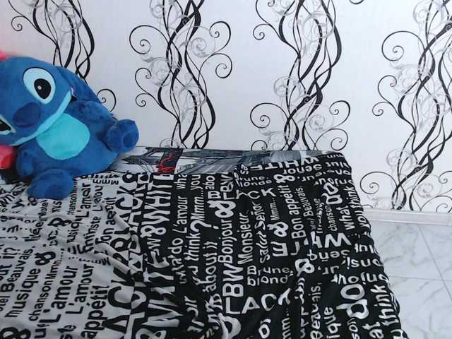 RoyAngela's BongaCams show and profile