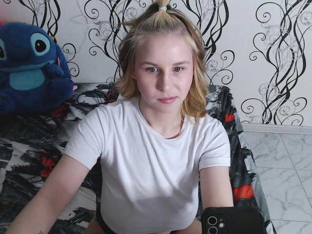 RoyAngela's BongaCams show and profile